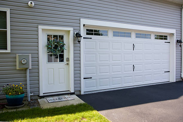 24/7 Emergency Garage Door Panel Replacement experts in Biloxi, MS